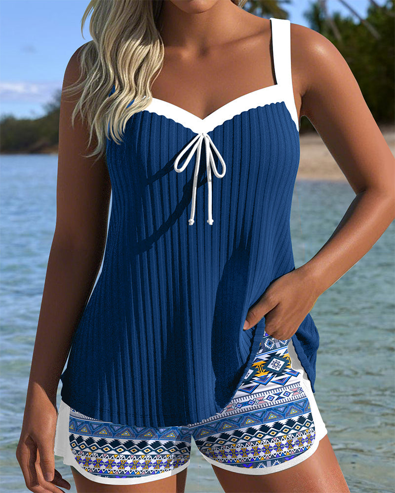 Tankini à rayures avec short de plage imprimé boxer